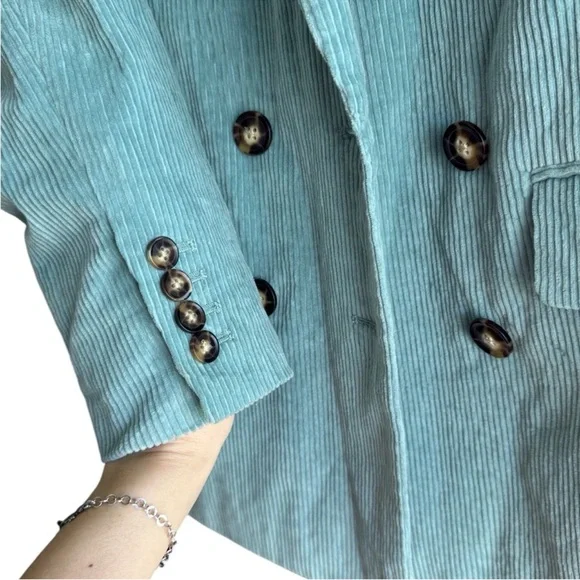 J.Crew Nalya double-breasted blazer in a light blue corduroy fabric Size 4 - Picture 4 of 14